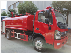 多功能消防灑水車(chē) 鄉(xiāng)鎮(zhèn)社區(qū)工廠(chǎng)消防車(chē)